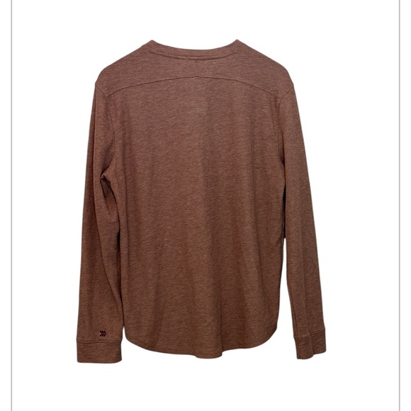 Men’s All in Motion Waffle-Knit Henley Athletic Top -Medium - Picture 3 of 5